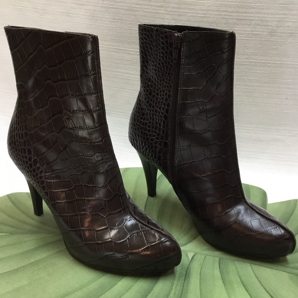Audrey Brooke Shoes - Great Brown Ankle Boots by Audrey Brooke